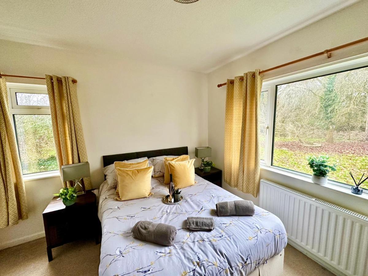 Three Bedroom Rural, Relaxing And Peaceful,Dogs Welcome! With Cymru Holidays Abergavenny ภายนอก รูปภาพ