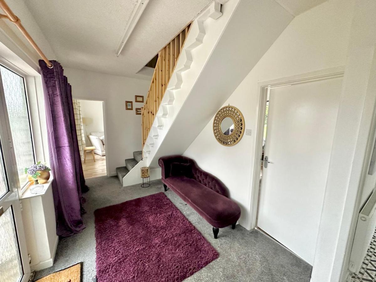 Three Bedroom Rural, Relaxing And Peaceful,Dogs Welcome! With Cymru Holidays Abergavenny ภายนอก รูปภาพ