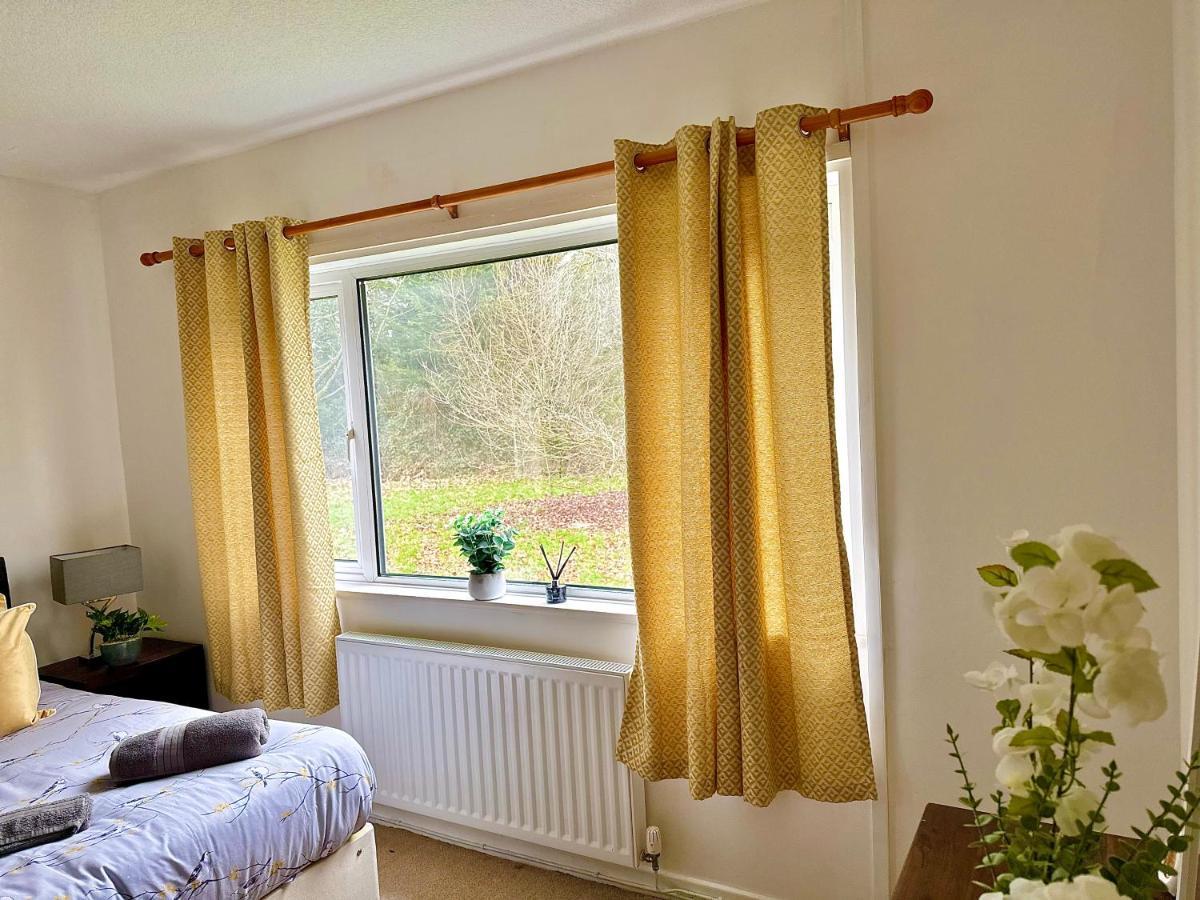 Three Bedroom Rural, Relaxing And Peaceful,Dogs Welcome! With Cymru Holidays Abergavenny ภายนอก รูปภาพ